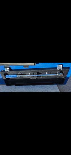 Ford 1/2" Drive Click Torque Wrench