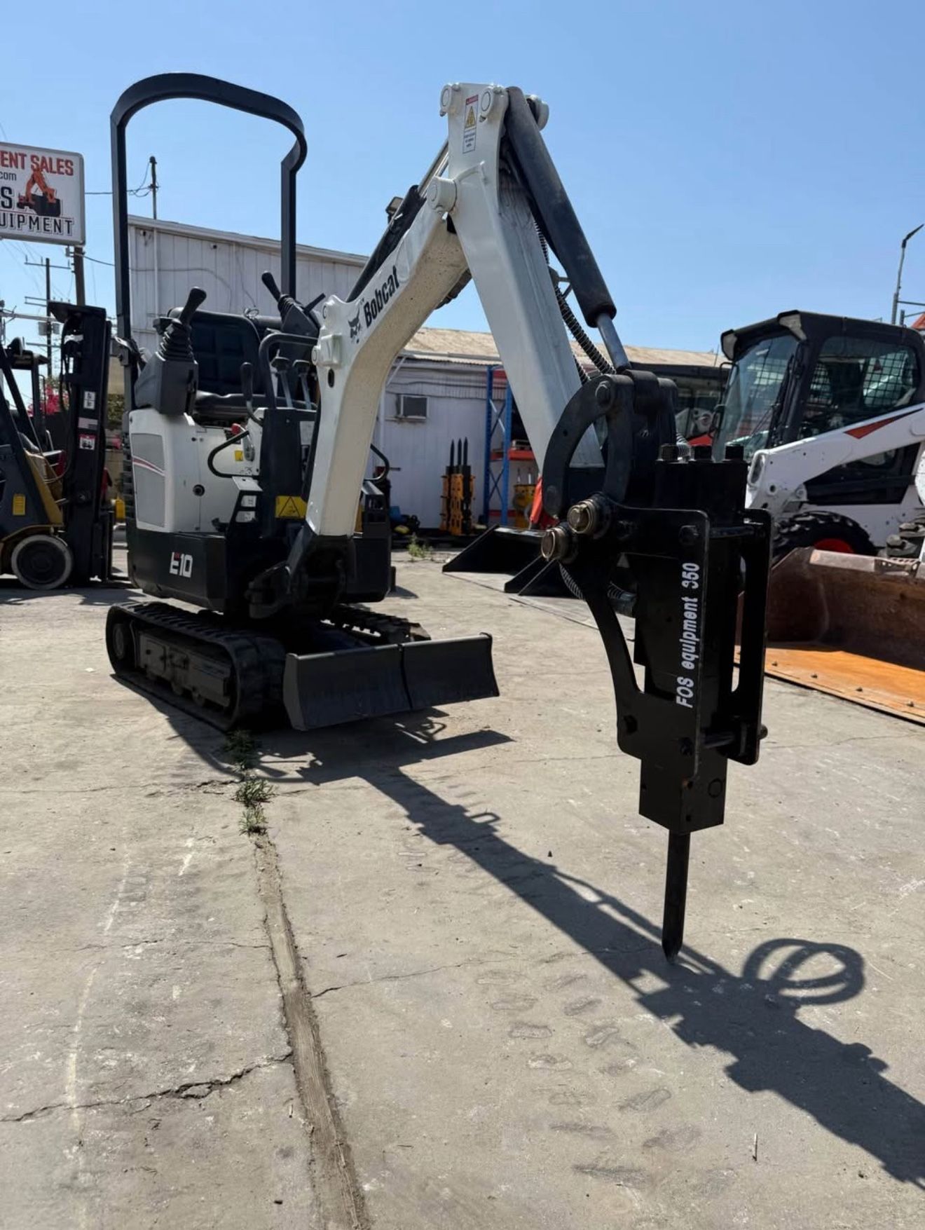 Hummer breaker Bobcat E10