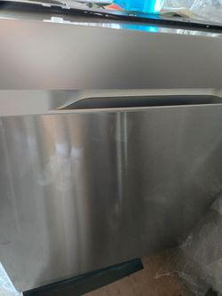 Samsung 24" Stainless Steel Built-In Dishwasher New