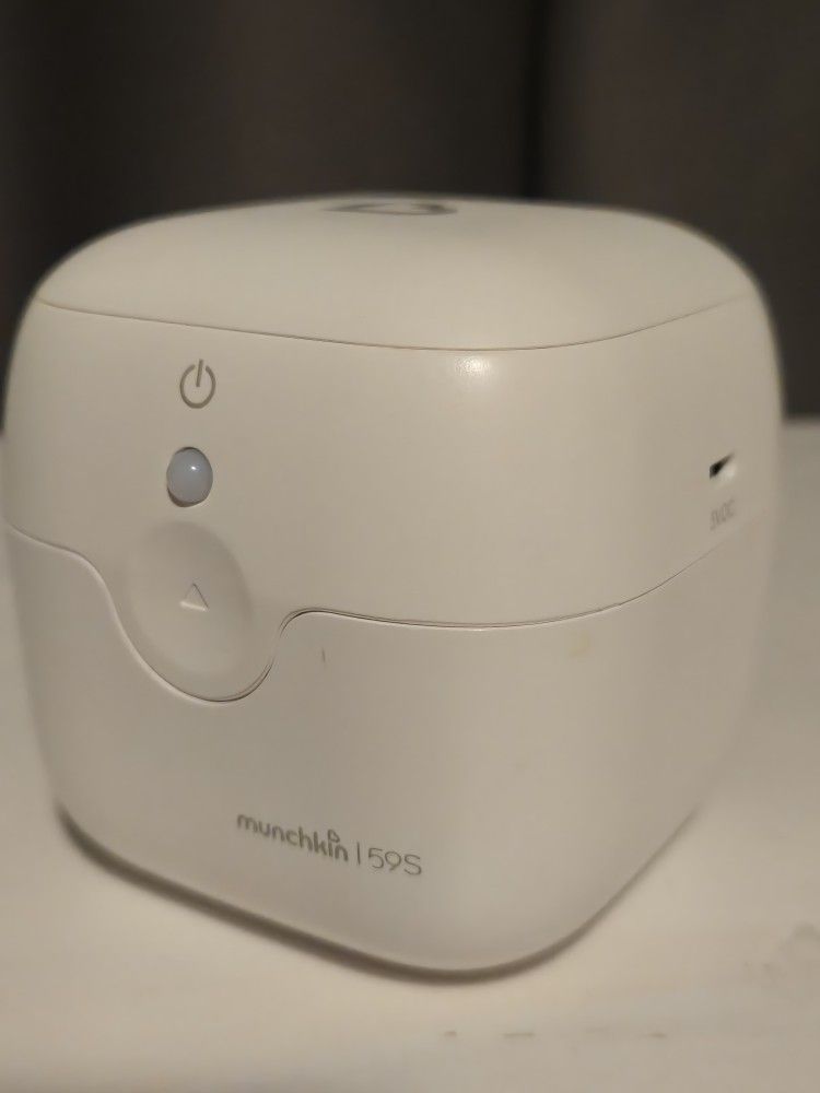 Munchkin Mini UV Sterilizer