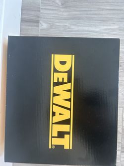 Work Shoes SIZE 9 Dewalt