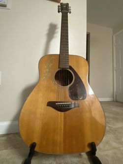 Yamaha Guitar