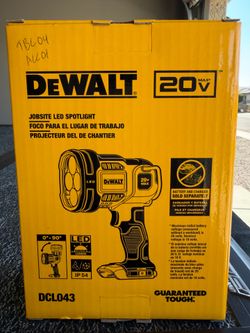 DeWALT 20V MAX Cordless LED Jobsite Spotlight/ Flashlight
