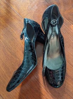 Sam & Libby Black Pumps 8M