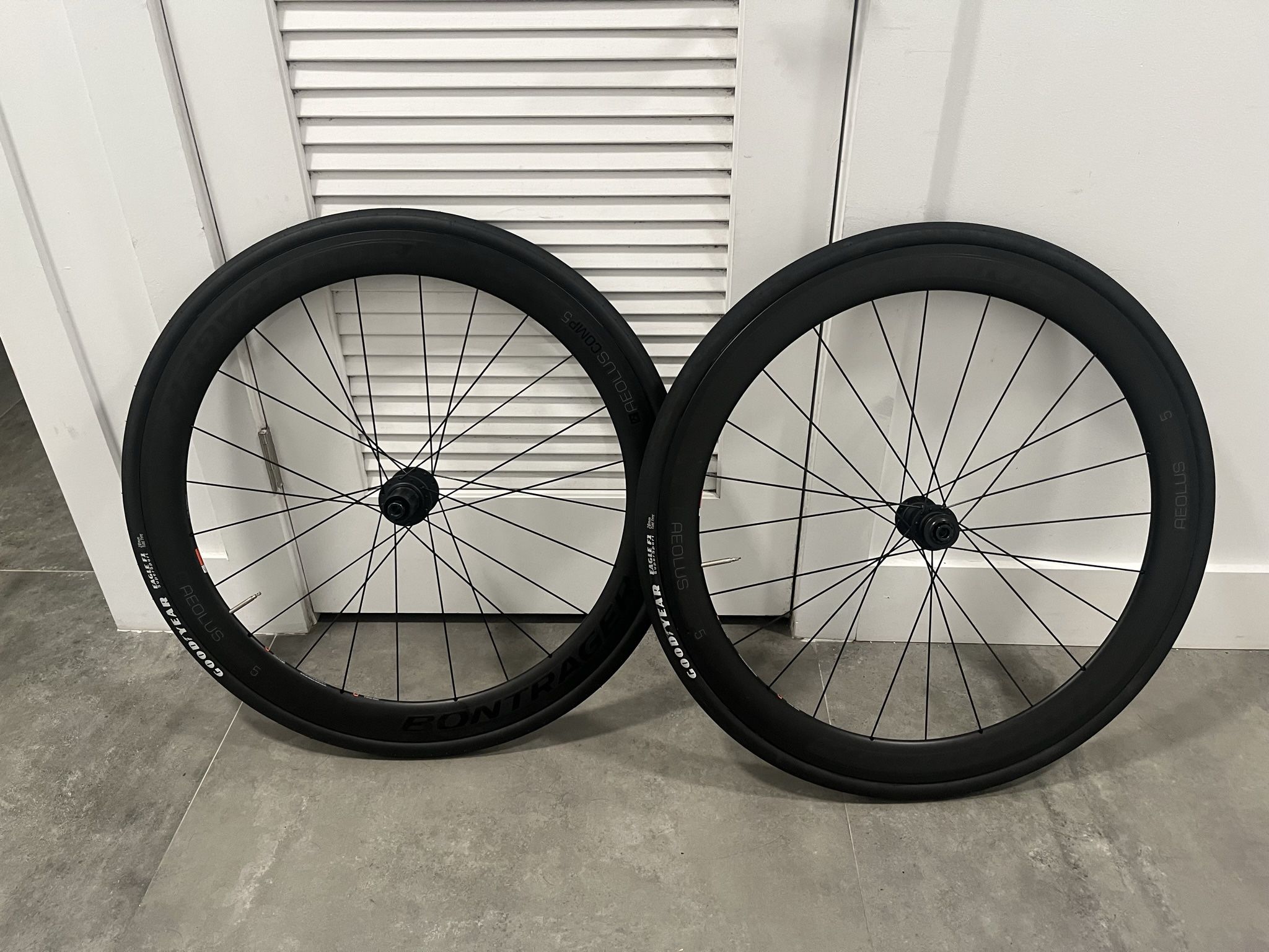 bontrager aeolus comp 5 disc tubeless ready