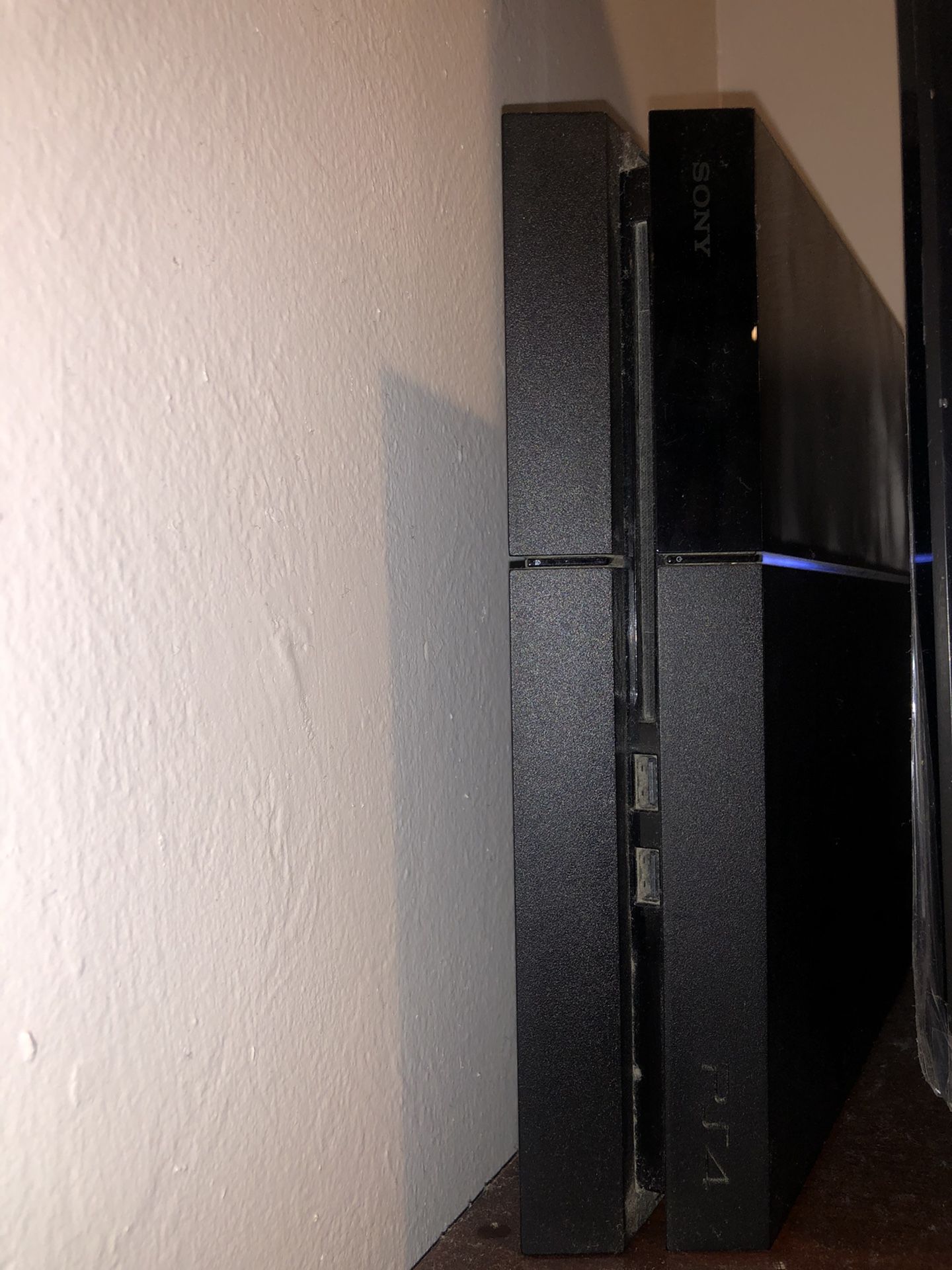 PS4 - PlayStation 4