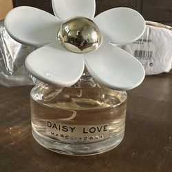 Daisy Love Perfume by Marc Jacob’s New Full 3.4 oz Bottle