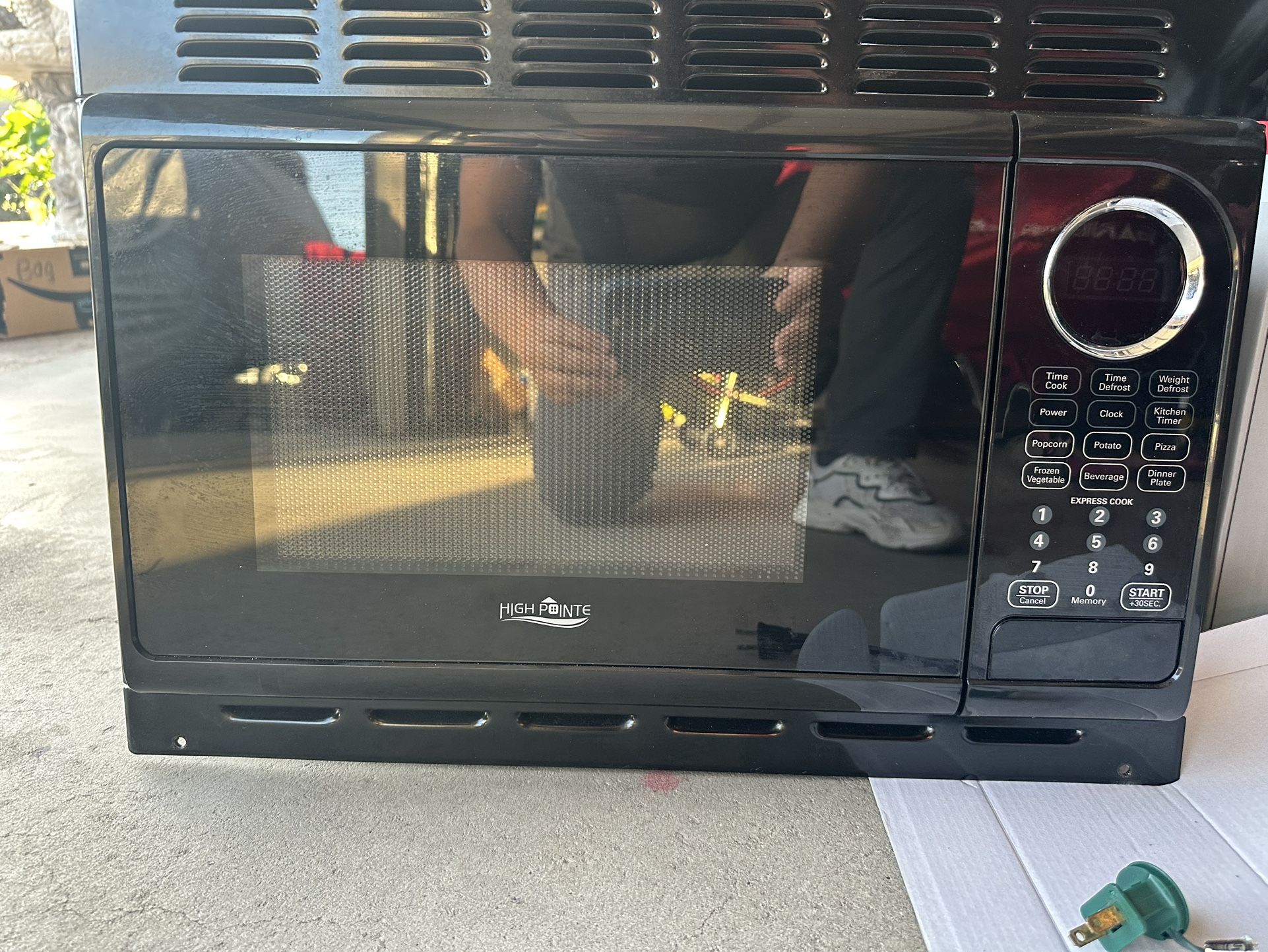 High Pointe microwave For RV Or Trailer