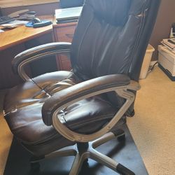 Office /  Gaming Chair