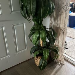 Fake Flower Pot 