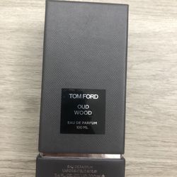 Tom ford oud wood 100ML