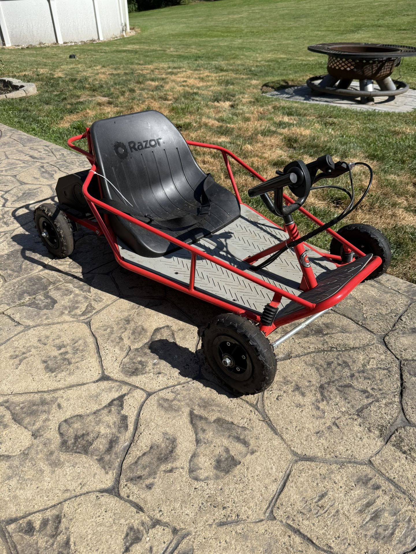 Electric razor go kart