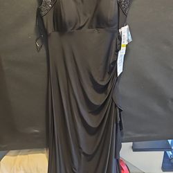Sale of a brand-new clothing lot