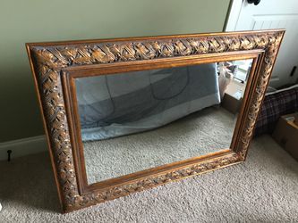 46x35 mirror - antique - perfect condition