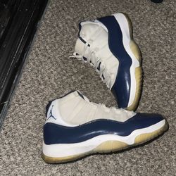 Jordan 11 2017 Size 9.5