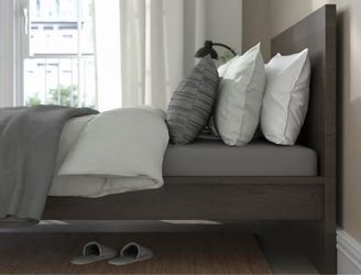 MALM Bed Loft bed frame, dark brown veneer, full size + mattress + slats + midbean