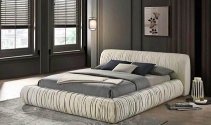 Queen Modern Bed