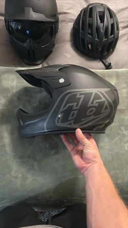 Troy Lee MTB helmet