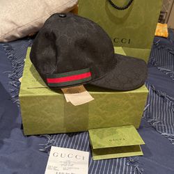Gucci Canvas Cap Size medium