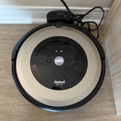 iRobot Roomba E6 Wi-Fi Connected Robot Vacuum 