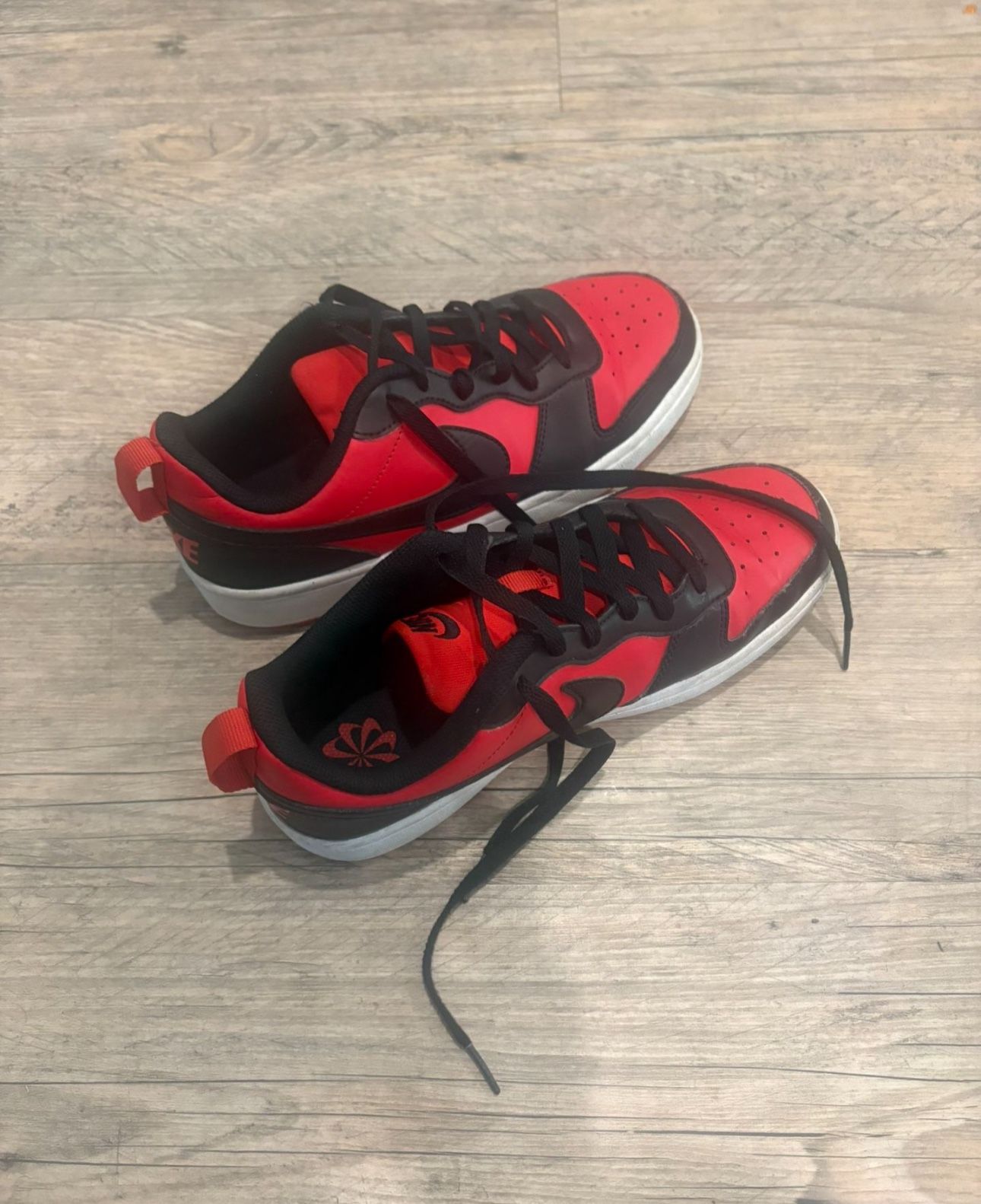 Boys Nike Shoes Size 7