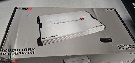 Brand new cerwin vega amplifier 1,200 watt Bass amp