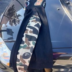 Bape Hoodie (M)