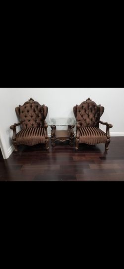 Acme Versailles Arm Chair in L.Brown/Cherry