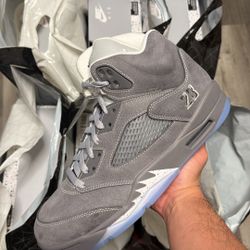 Jordan 5 wolf grey
