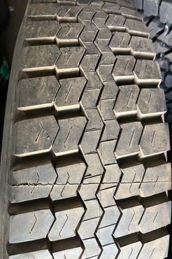 LP24.5 Recap Tire