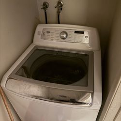 Running Washing Machine Need Gone Asap 75$