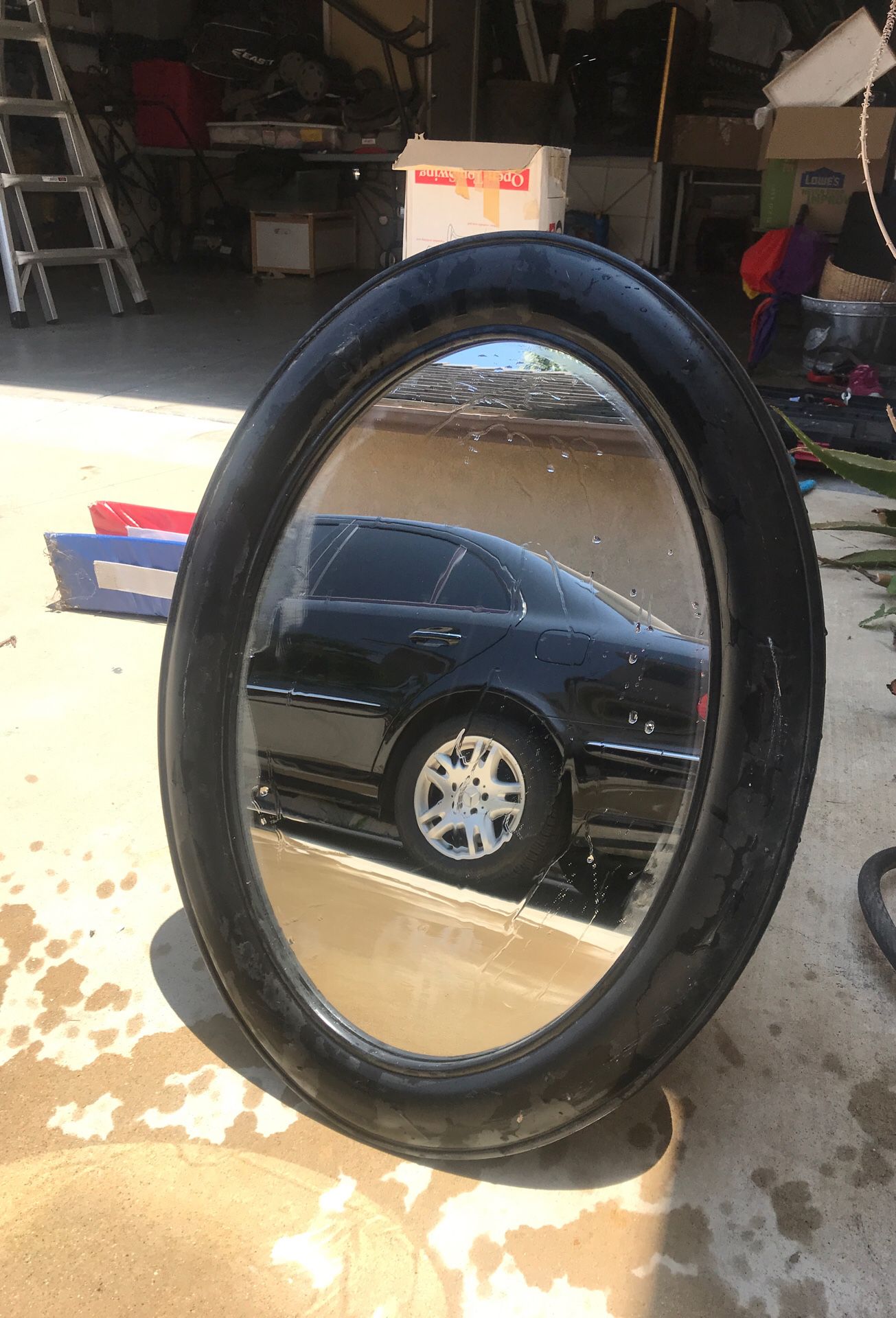 Mirror oval