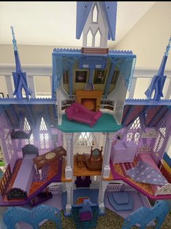 Frozen Castle 