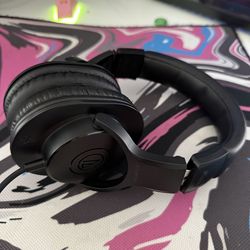 Audio Technica ATH-M20x Closed Back Headphones