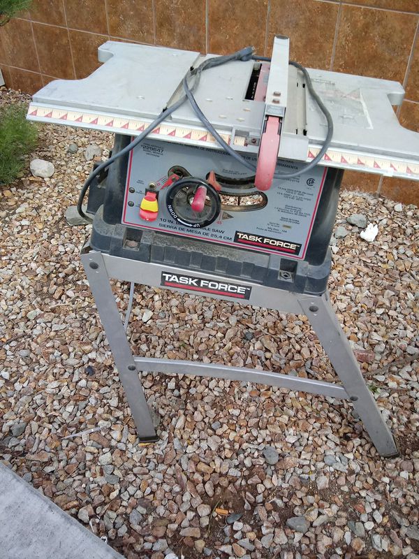 10 inch bench table saw task force is the brand for Sale in Las Vegas 