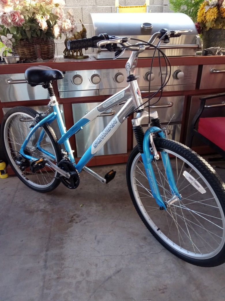 Bike SCHWINN Tires Size 26 Good Condition