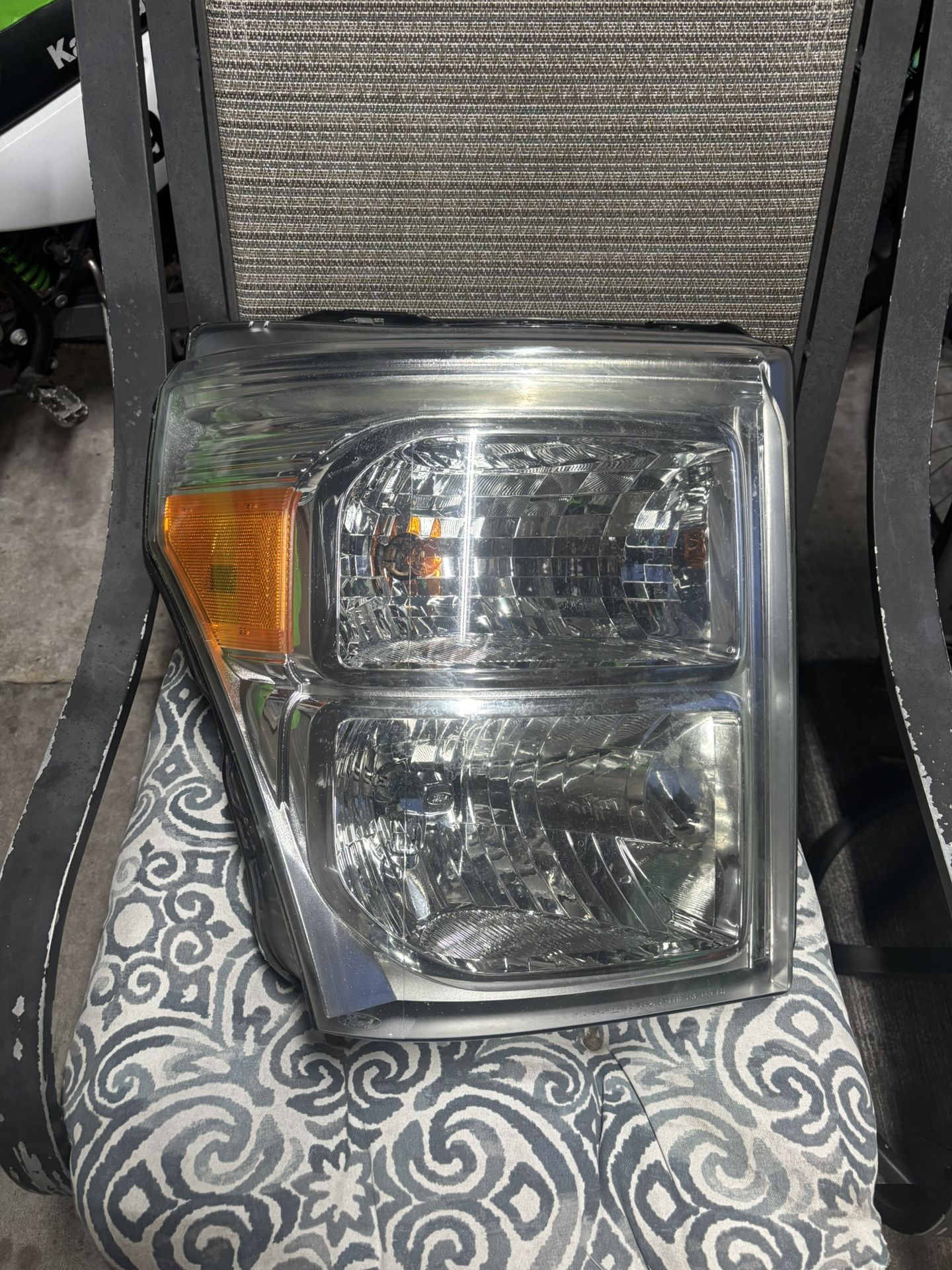 11-16 F250 Headlight