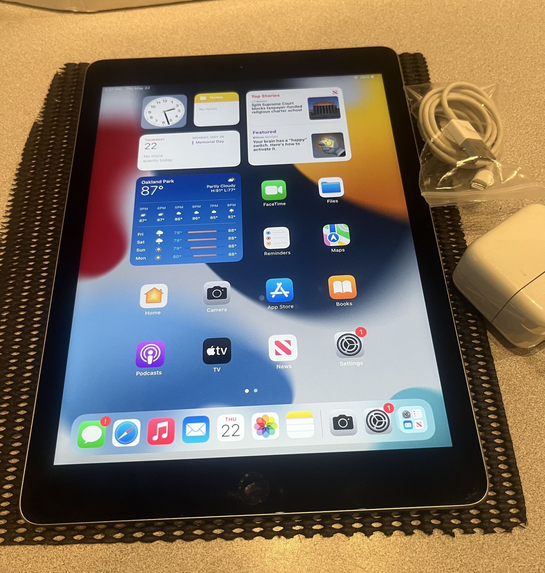 Apple iPad AIR 2 32GB WiFi 9.7” iPad—Space Gray complete