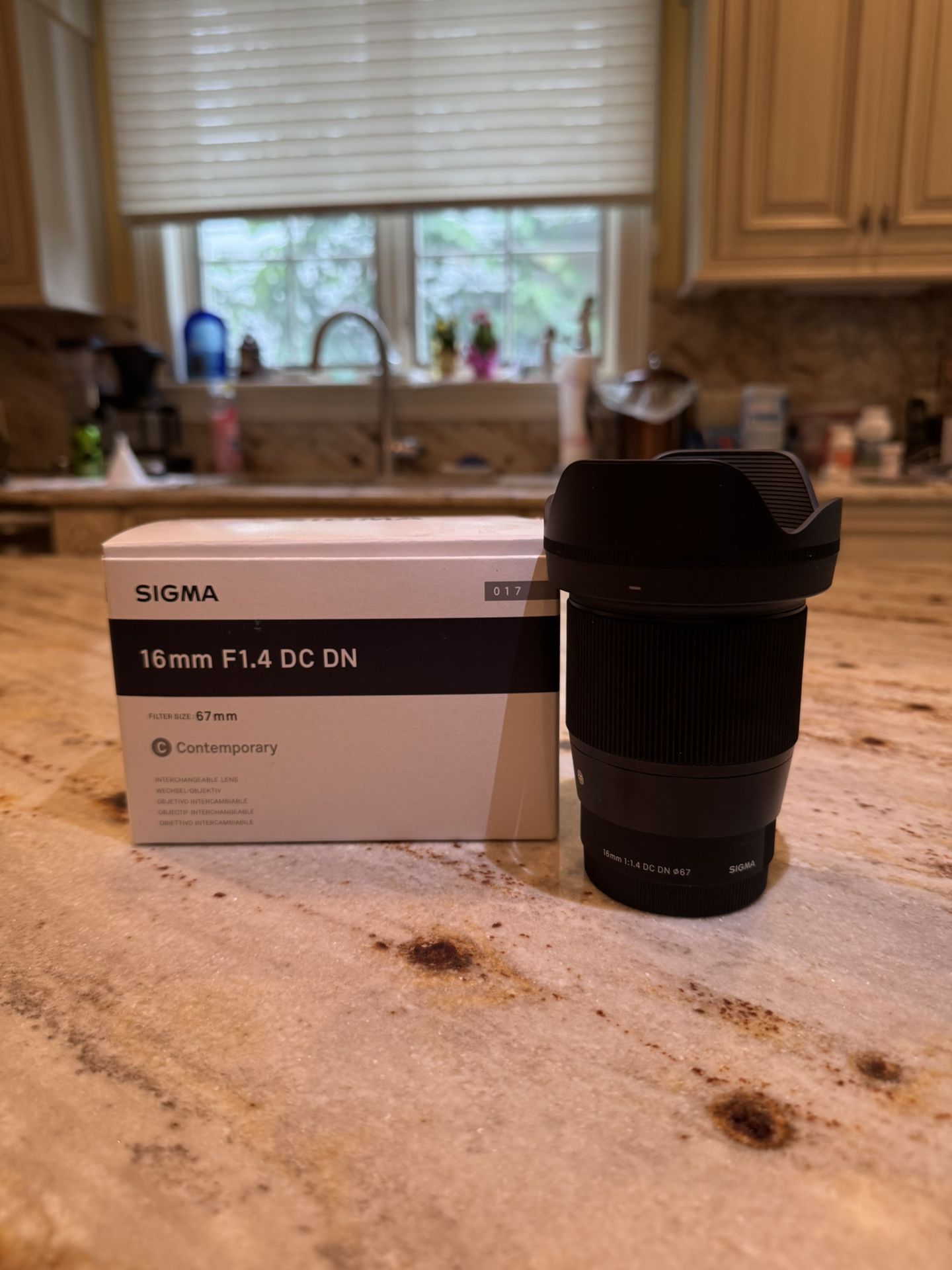 Sigma 16mm F1.4 DC DN