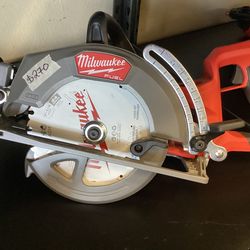 Milwaukee M18 Fuel Brushless 7 1/4 Framing Circular Saw (Tool-Only) $270