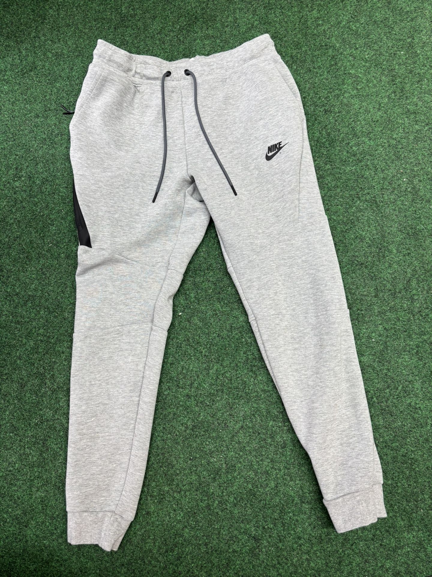 NIKE TECH PANTS SIZE SMALL