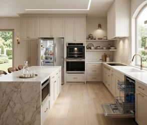 SET OF KITCHEN APPLIANCES