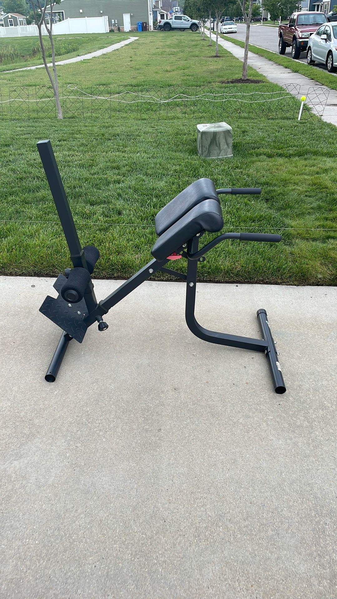 Back Extension Machine