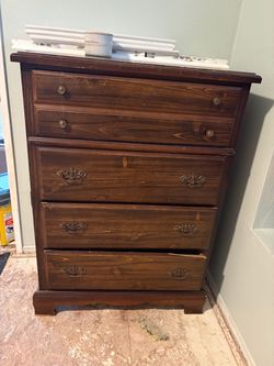 4  drawer dresser solid wood