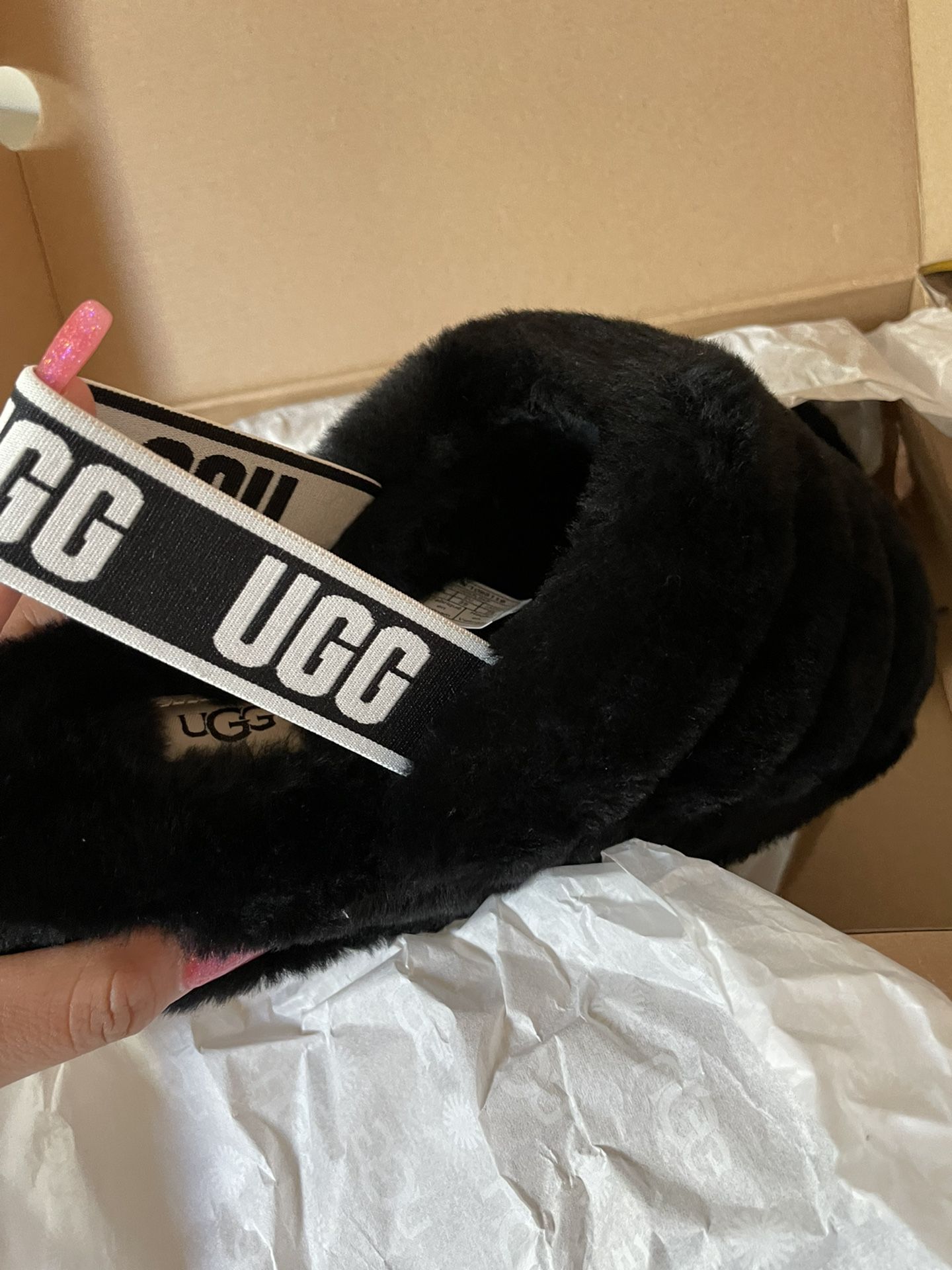 Uggs Woman’s Size 8 Brand New Still In Box 