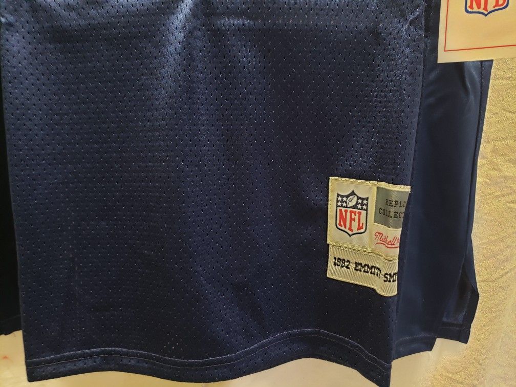 Dallas Cowboys #22 E .Smith Dark Blue Man Jersey, Size 3XL, Brand New for  Sale in San Bernardino, CA - OfferUp