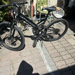 Mongoose Blackcomb Mountain Bike