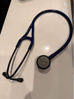 Selling Littmann cardiology IV stethoscope