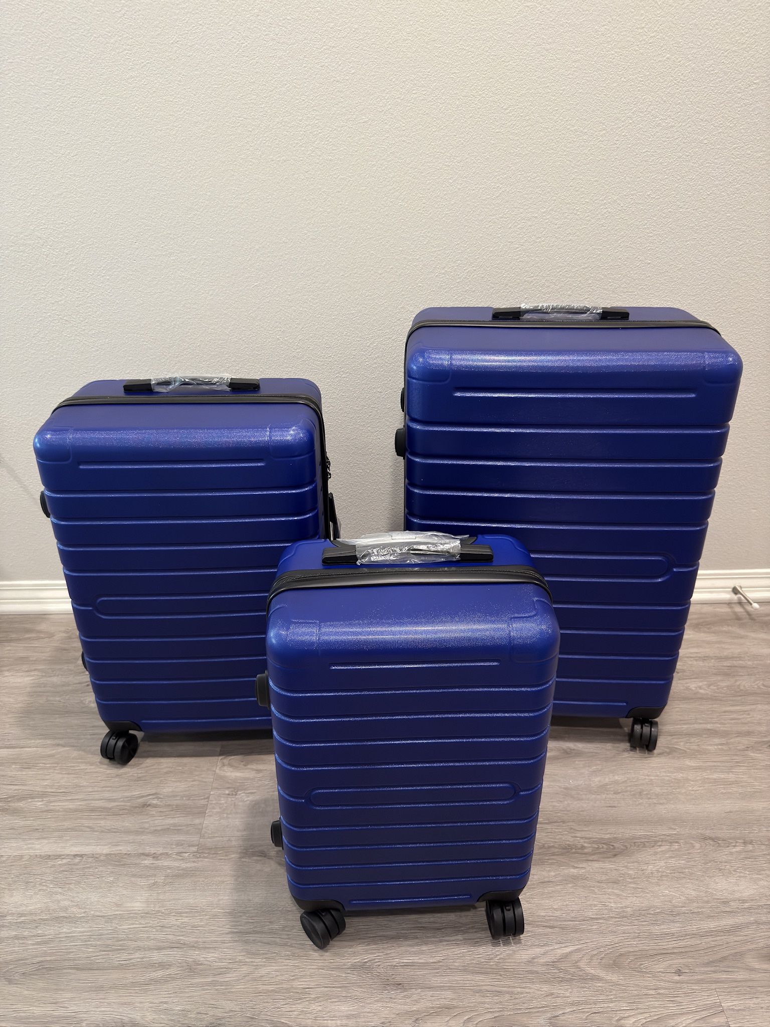 NEW Luggage Set 3 pieces Maletas Nuevas