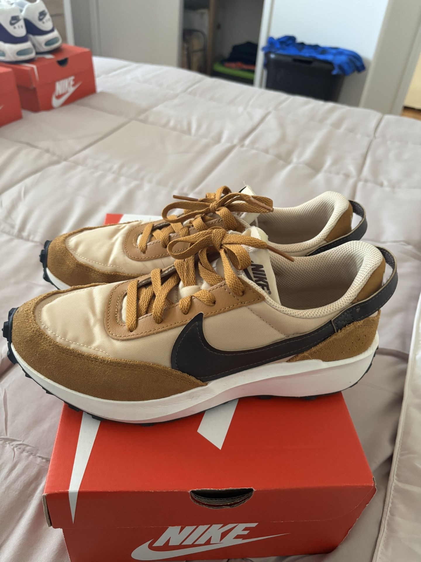 Nike Sneakers 
